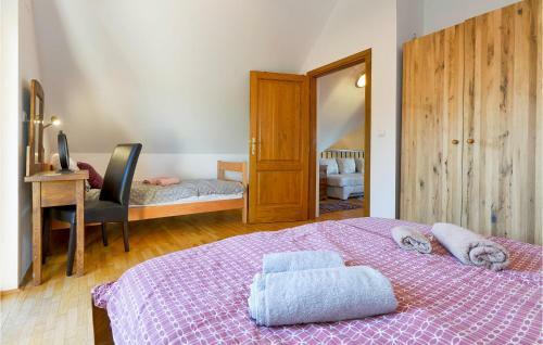 Three-bedroom Holiday Home In Zelezna Gora