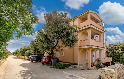 One-bedroom Apartment Mandre With Sea View 05