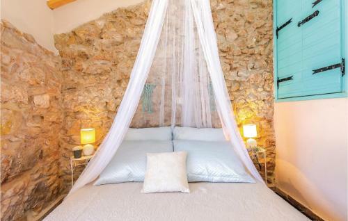 Three-bedroom Holiday Home In Grmani