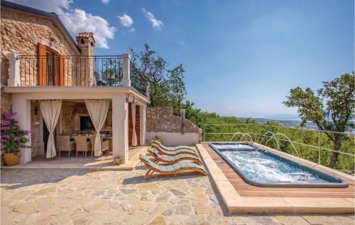 Three-bedroom Holiday Home In Grmani