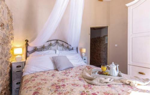 Three-bedroom Holiday Home In Grmani
