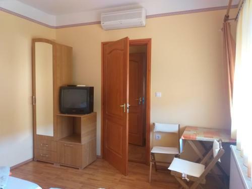 Hostal Niki Vend�gh�z