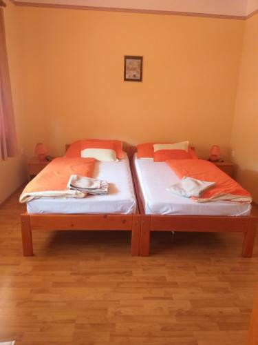 Hostal Niki Vend�gh�z