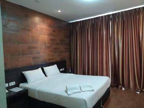 Tiara Bunga Hotel & Villa
