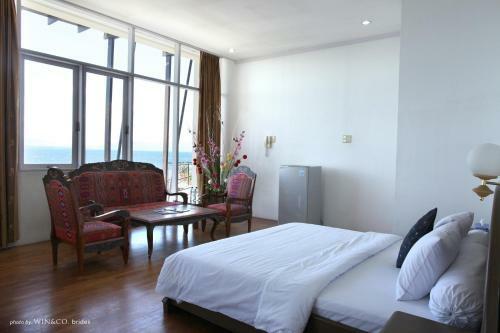Tiara Bunga Hotel & Villa