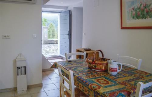 Two-bedroom Holiday Home In Perelli