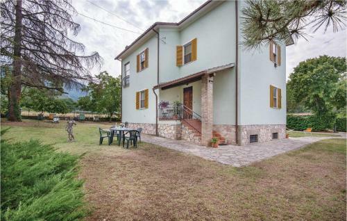 Three-bedroom Holiday Home In Spoleto -pg-