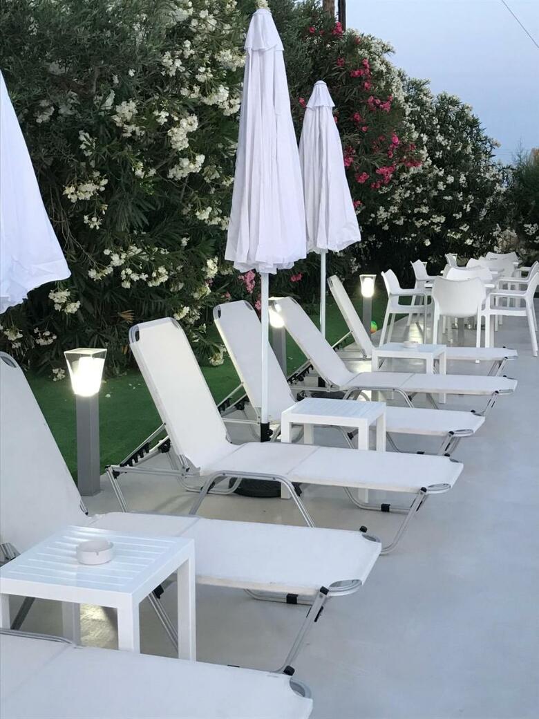 Hotel Vicky's Garden