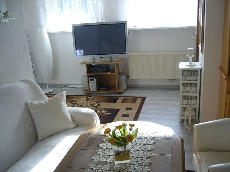 Cozy Apartment In K�hlungsborn Germany Near Beach