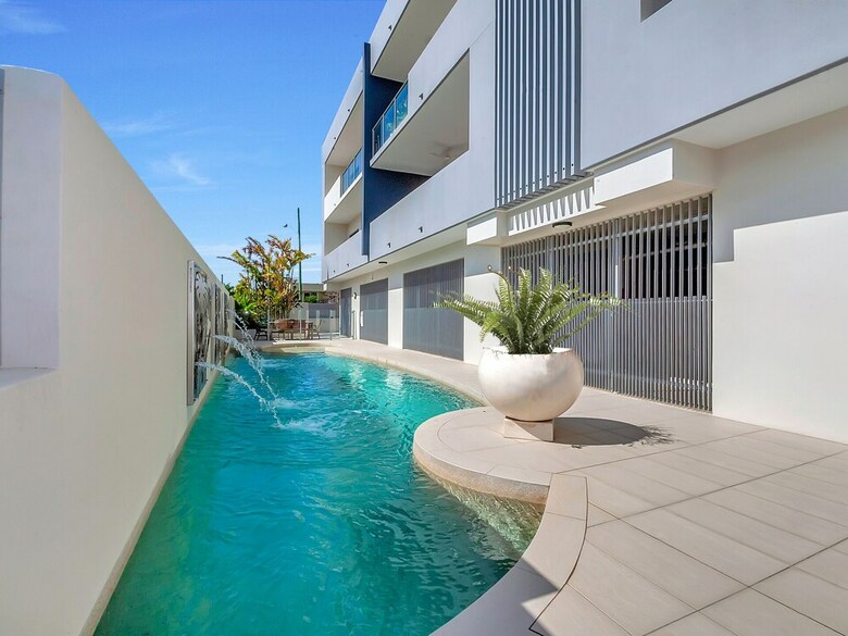 Superior Luxury Apartment In The City