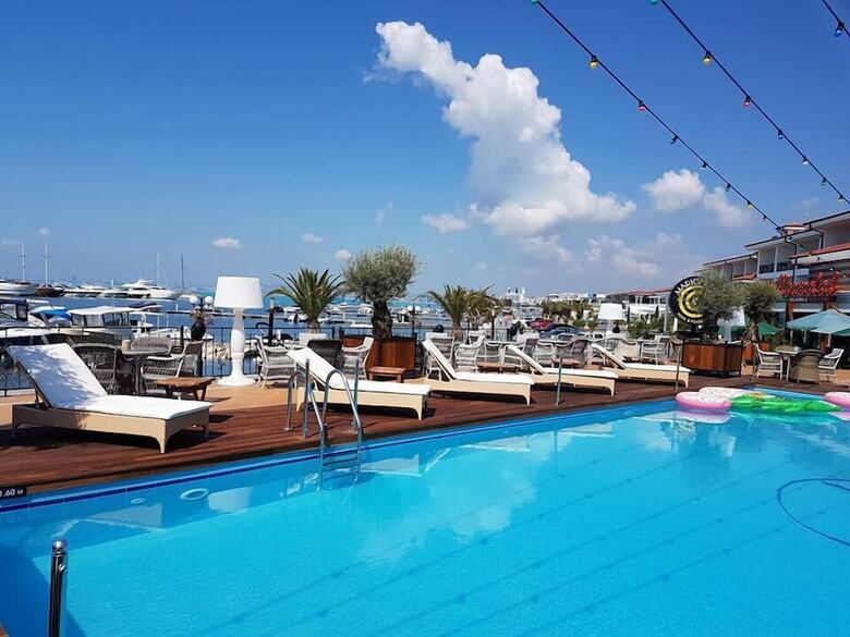 Hotel Palace Marina Dinevi