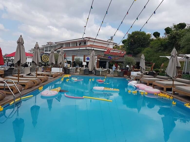 Hotel Palace Marina Dinevi