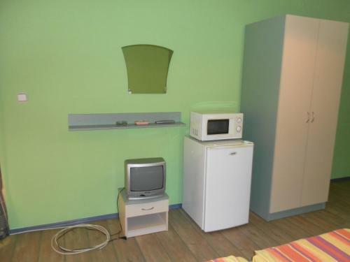 Hostal Villa Mari Guest Rooms