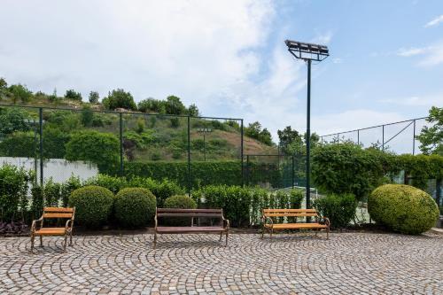 Hotel Garden Of Eden Complex