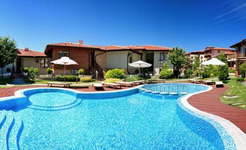 Hotel Garden Of Eden Complex