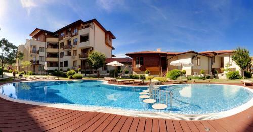 Hotel Garden Of Eden Complex