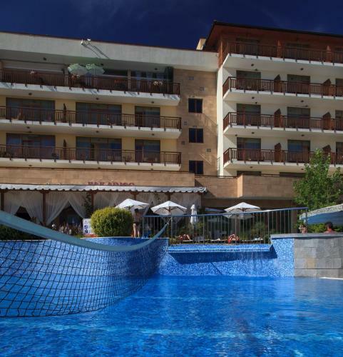 Hotel Garden Of Eden Complex