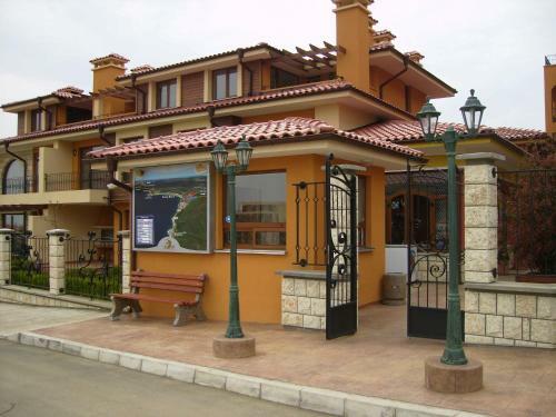 Apartment In Marina Ville Complex