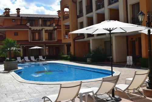 Apartment In Marina Ville Complex