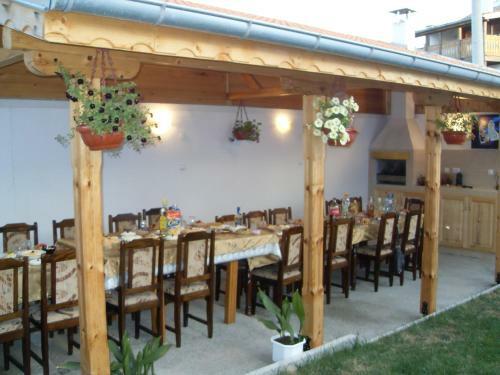 Hostal Karadzhovy Guest House