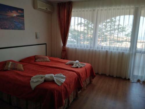 Yuzhni Noshti Hotel
