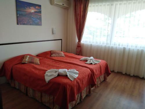 Yuzhni Noshti Hotel