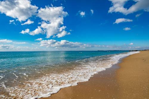 Tiva Del Mar Beach Hotel