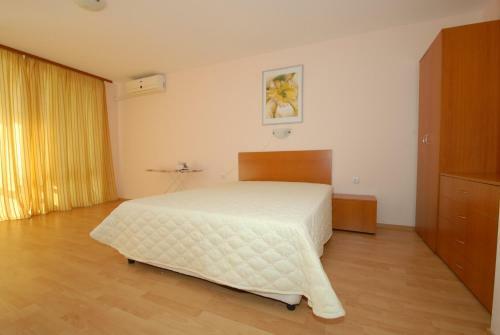 Aparthotel Imperial And Crown Fort Noks Grand Resort