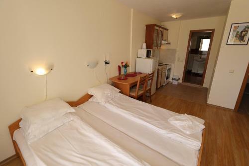 Aparthotel Imperial And Crown Fort Noks Grand Resort