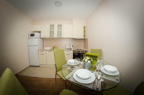 Premier Fort Beach Apartments