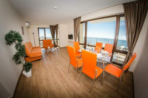 Premier Fort Beach Apartments