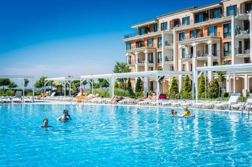 Premier Fort Beach Apartments
