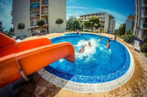Aparthotel Crown Fort Club