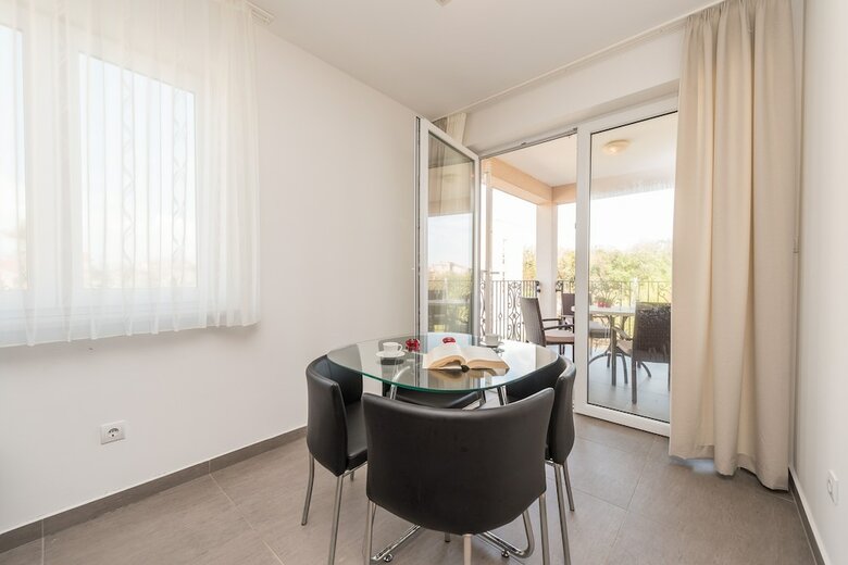 Apartments Kljajic