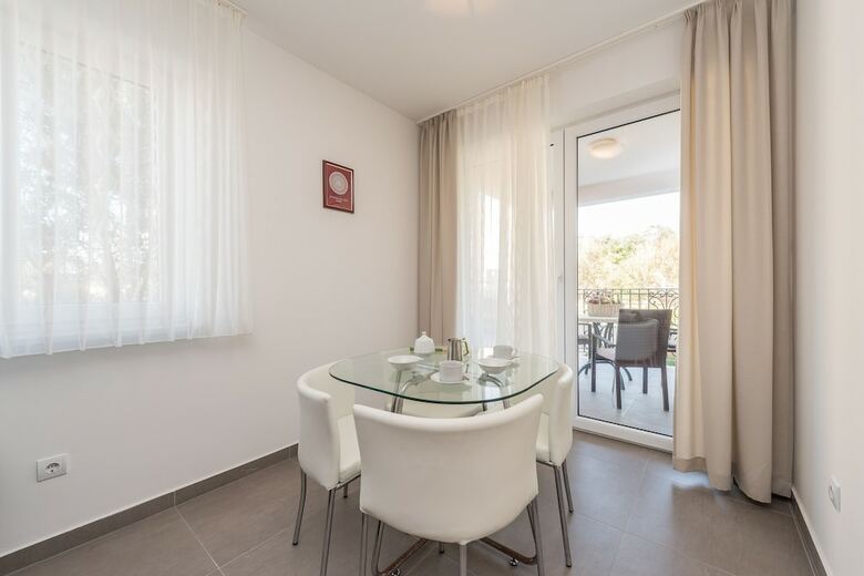 Apartments Kljajic