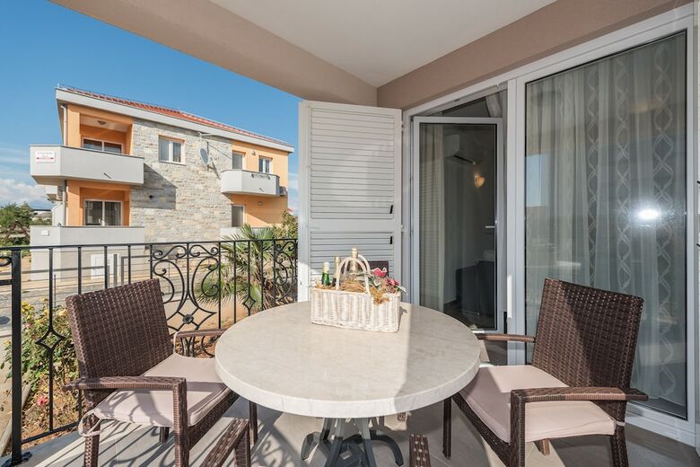 Apartments Kljajic