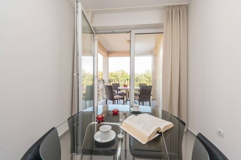 Apartments Kljajic