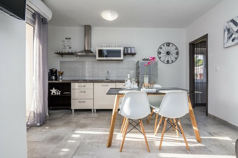 Apartments Vucetic