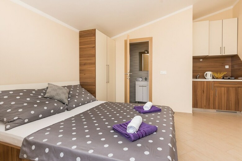 Apartments Bobeta