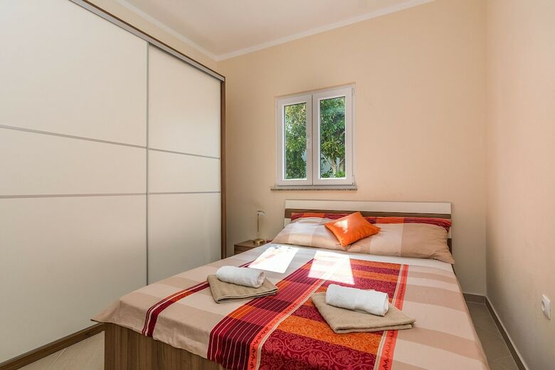 Apartments Bobeta