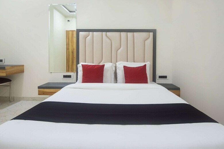 Capital O 62560 Hotel Zaid International