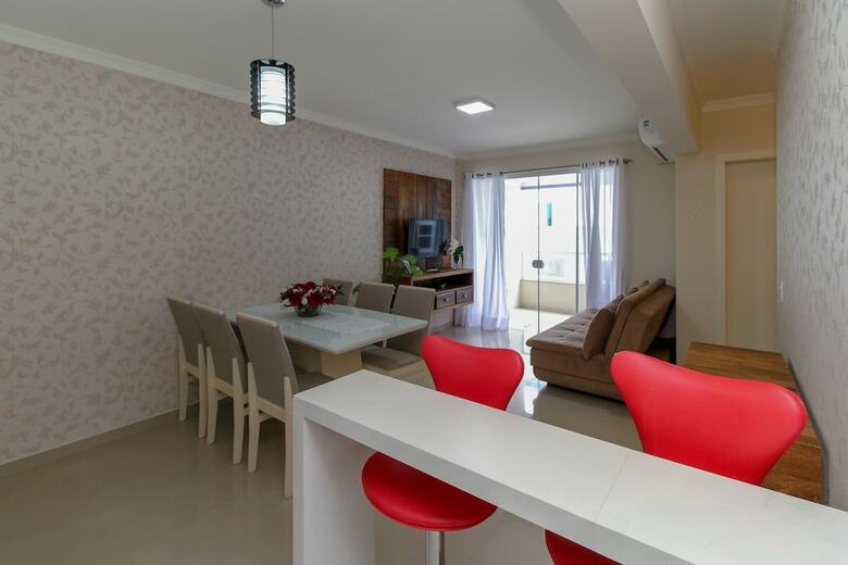 Aluguel Apartamento 2 Quartos Sendo 1 Su�te - 201a
