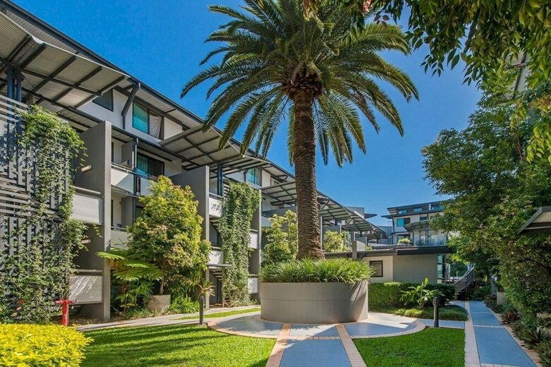 Classic Woolstore Apartment In Teneriffe