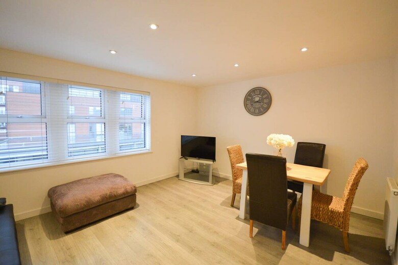Apartamento Spacious 2 Bed Flat With Parking In Bedminster
