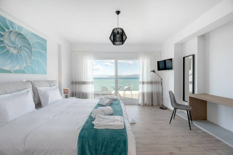 Aparthotel Costa Vasia Suites & Apartments