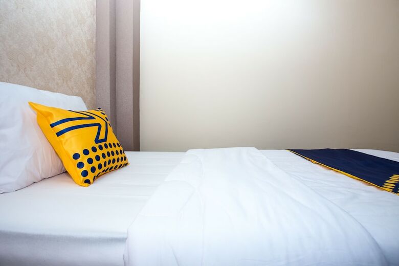 Hostal Capital O 2205 Hotel 3 Intan