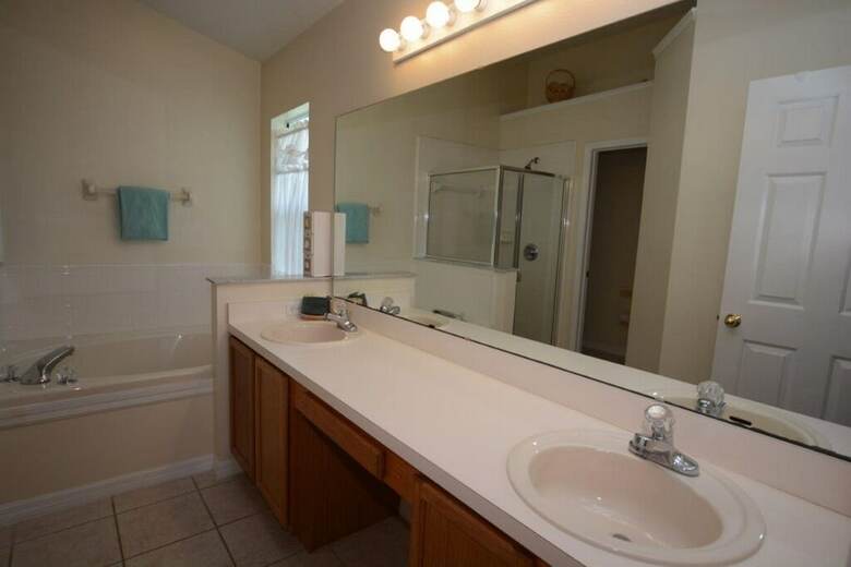 1029 3 Bedroom Pool Home, Eagle Pointe Kissimmee