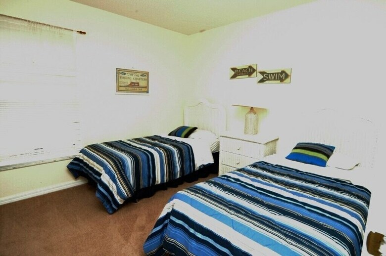 4611 5-bedroom Pool Home, Lake Berkley Resort