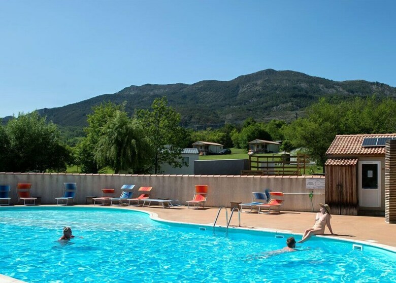 Camping Naturist Castillon de Provence