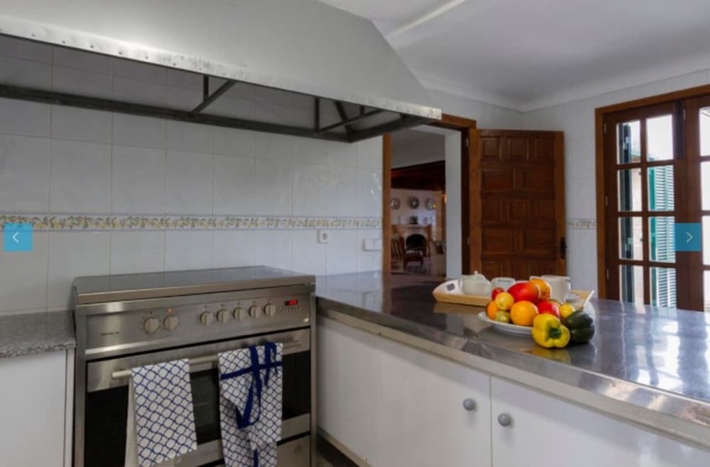Villa - 6 Bedrooms With Pool - 105092